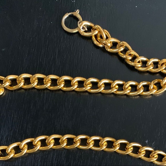 Michael Kors Gold Curb Chain Belt - Picture 3 of 9